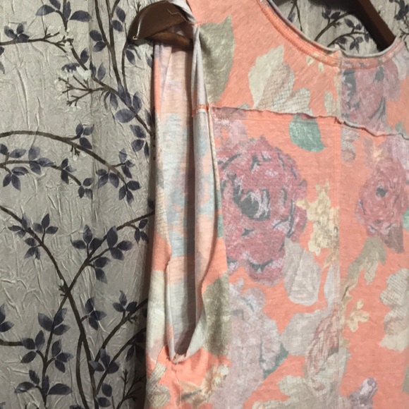 Free people shirt  We the free Xs NWT - Picture 5 of 9